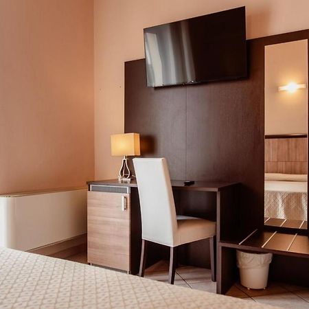 Hotel Rossi Manciano Buitenkant foto
