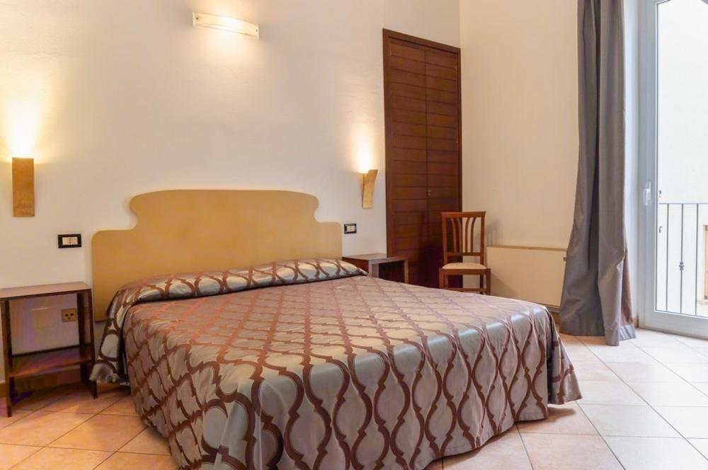 Hotel Rossi Manciano Buitenkant foto