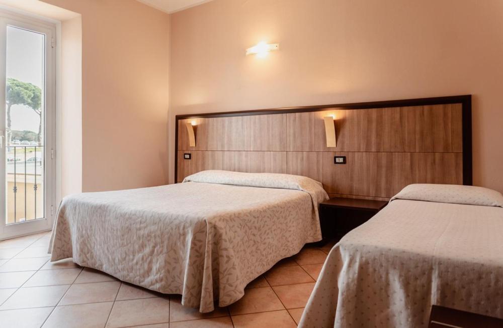 Hotel Rossi Manciano Buitenkant foto