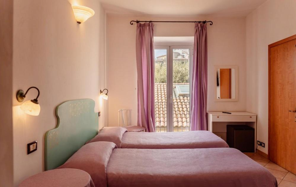 Hotel Rossi Manciano Buitenkant foto
